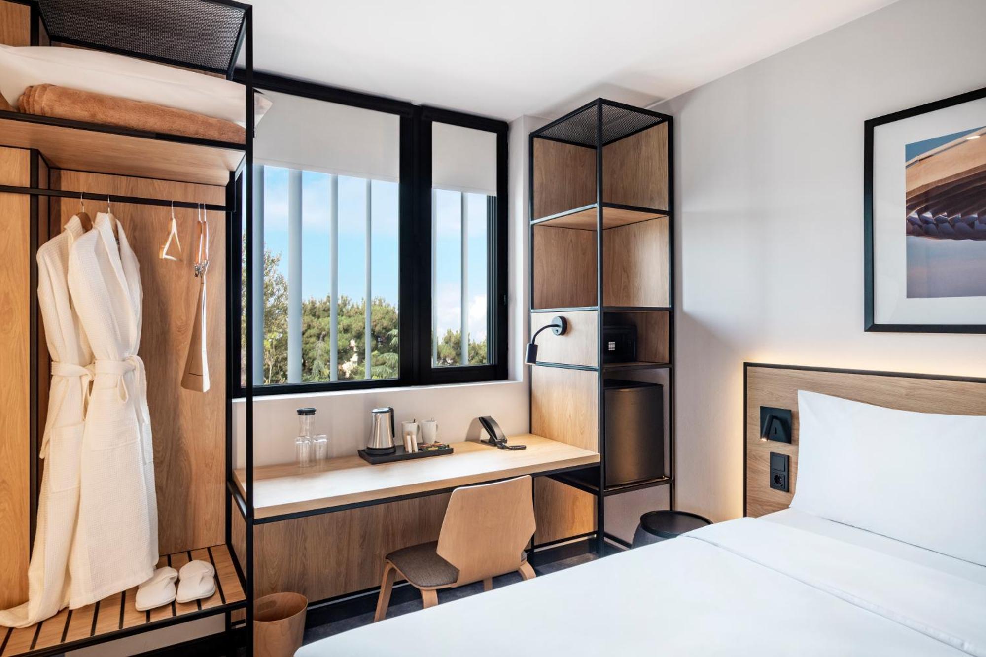 Ibis Tbilisi Airport Hotel Luaran gambar