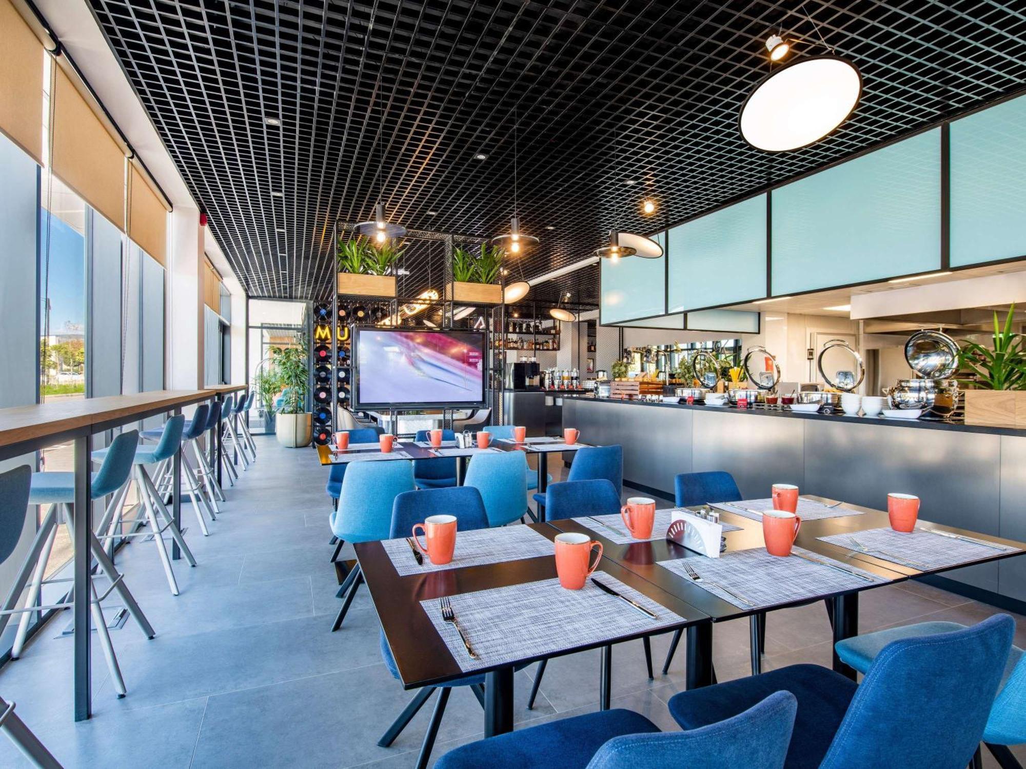 Ibis Tbilisi Airport Hotel Luaran gambar